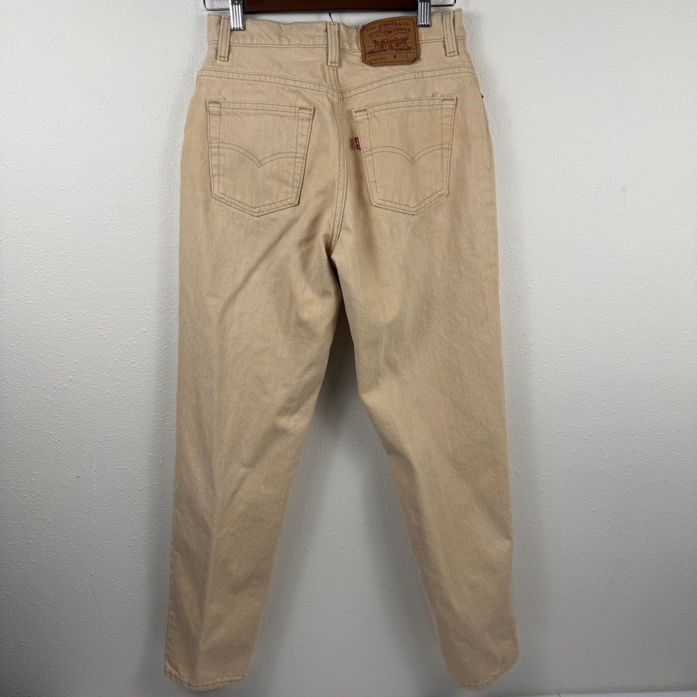 Vintage Levis 551 High‎ Waisted Tapered Leg Jeans Tan Beige Made in USA Size 8 M